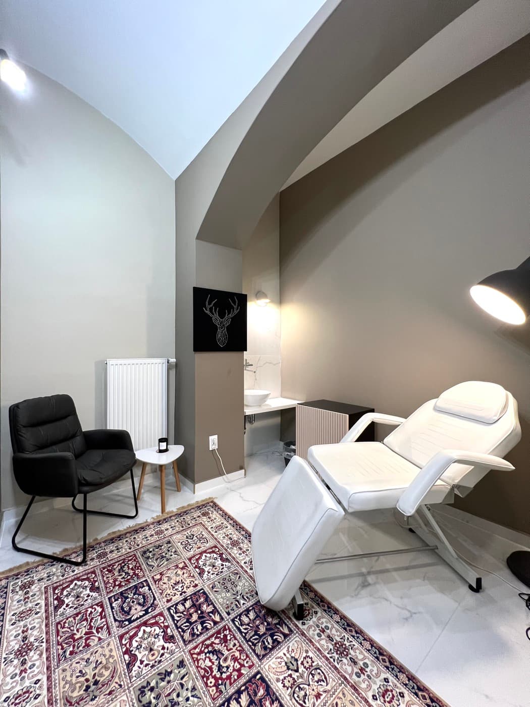MEDULLA salon interior