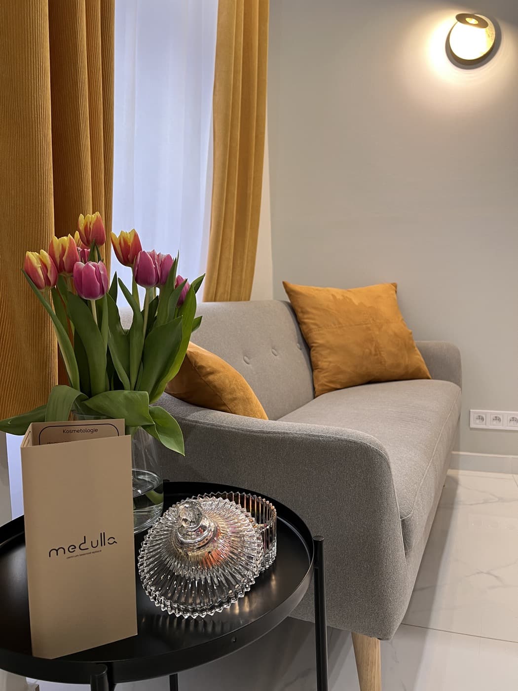 Care and atmosphere at MEDULLA salon